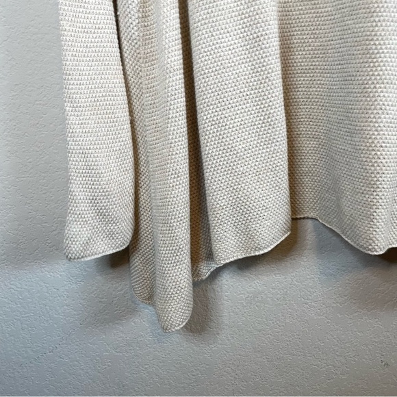 Lane Bryant Long Ruffle Sleeve Sweater Sharkbite Hem Cream Oatmeal Top Sz 26/28 - Picture 4 of 10